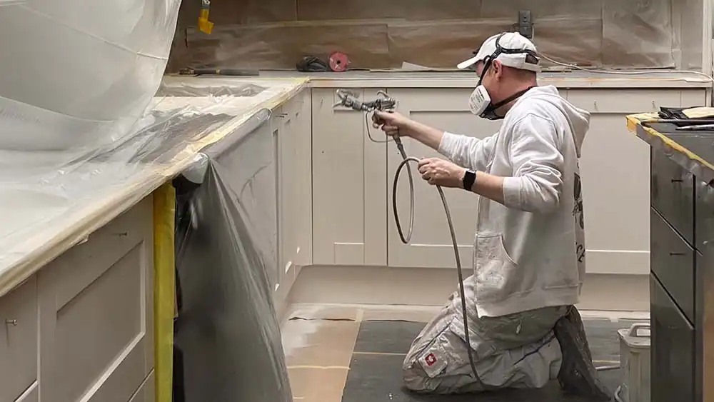 how to spray paint cabinets